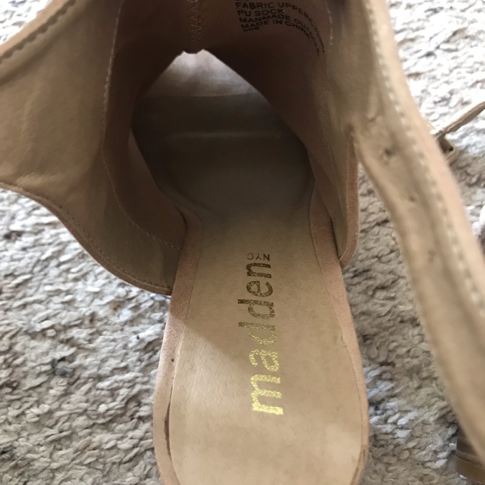 Open toe booties - Picture 4 of 6